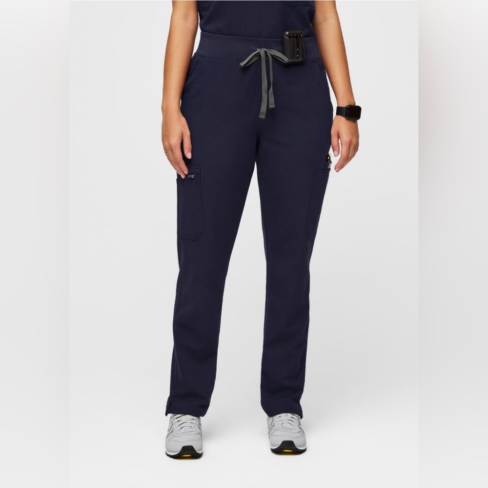 Figs Women's High Waisted Yola Skinny Scrub Pants - Size Medium PETITE Navy Blue